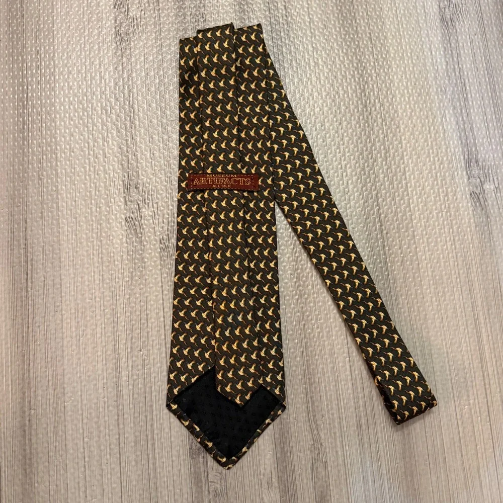 Museum Artifacts 100% Silk Tie Green Flying Pheasant Bird Hunting Outdoorsmen